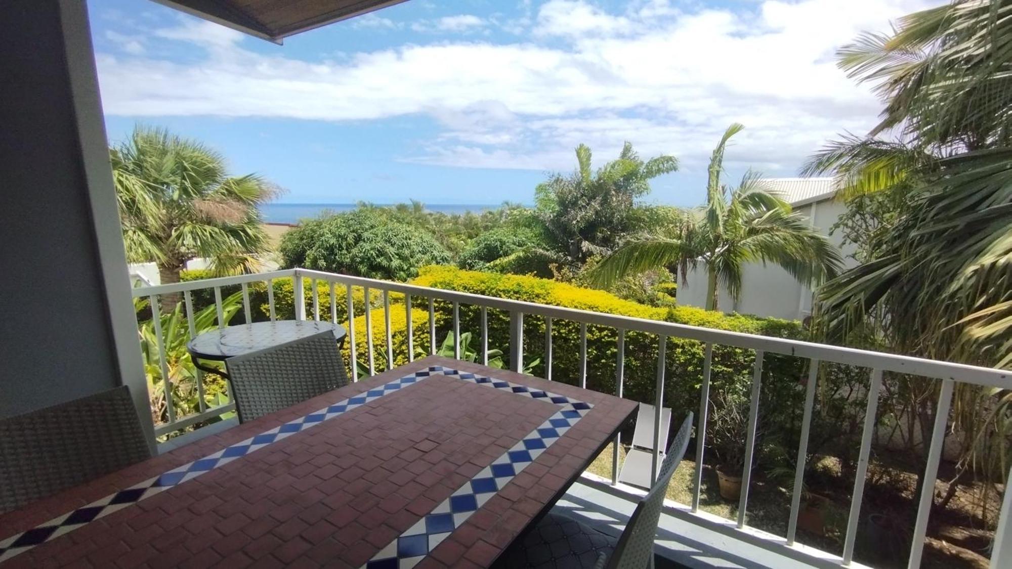 F2 Residence Oasis Terre Rouge A Saint Pierre Eksteriør billede